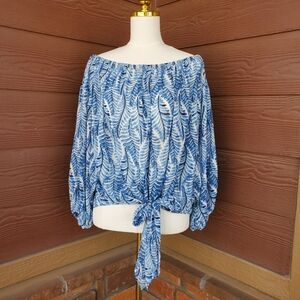 Lilyful Blue and White Palm Leaf Floral Print Flowy Blouse Women's Size Small